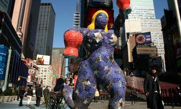Niki de Saint Phalle sculpture