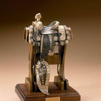 Big Saddle by David Argyle - search and link Sculpture with SculptSite.com