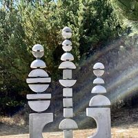 Three Totems by Dan Rider - search and link Sculpture with SculptSite.com