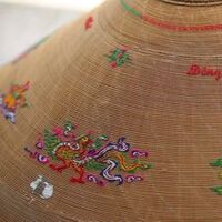 Traditional conical hat by Duc Ngoc - search and link Sculpture with SculptSite.com