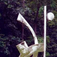 Up and Over by Wayne Trapp - search and link Sculpture with SculptSite.com