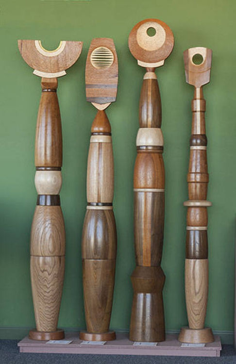 Totems by Mark Carroll - search and link Sculpture with SculptSite.com