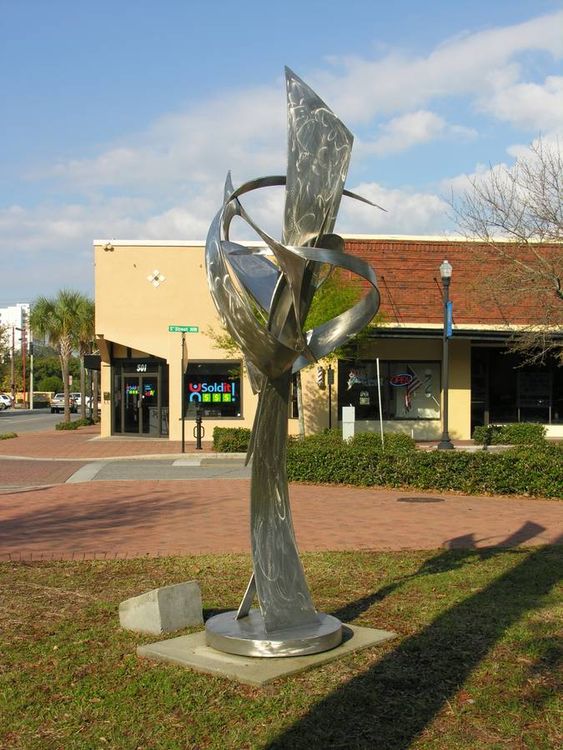 Embrace The Day by Bruce A Niemi - search and link Sculpture with SculptSite.com