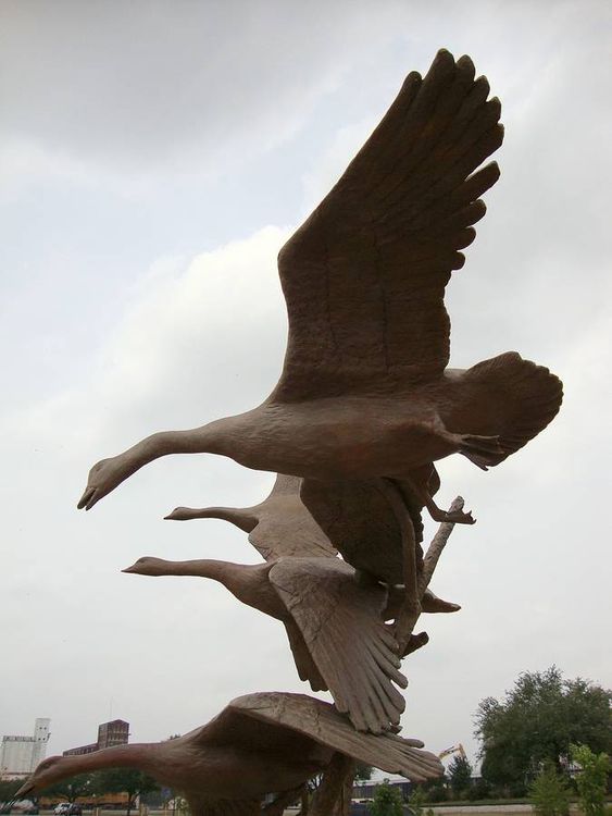 Wildlife Monuments - The Landing by Edd Hayes - search and link Sculpture with SculptSite.com