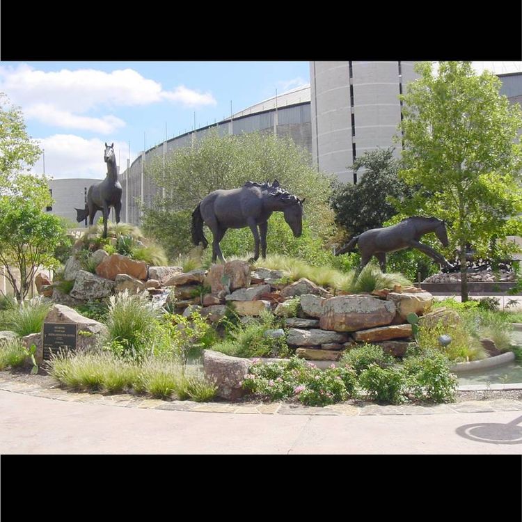 Monuments - Wild and Free by Edd Hayes - search and link Sculpture with SculptSite.com