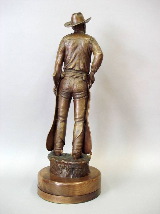 Texas Rangers Legends, Joaquin Jackson by Edd Hayes - search and link Sculpture with SculptSite.com