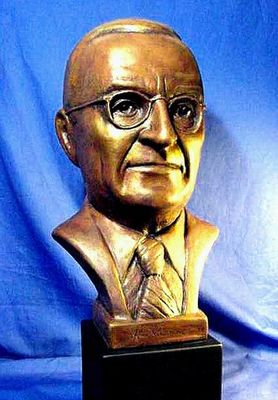 Harry Truman by Robert Toth - search and link Sculpture with SculptSite.com