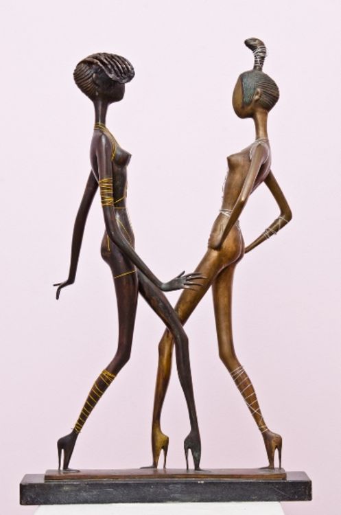 ..BLACK AND WHITE BEAUTIES 2002.year.bronza.102 x 58 x 38 sm by Zakir Ahmedov - search and link Sculpture with SculptSite.com