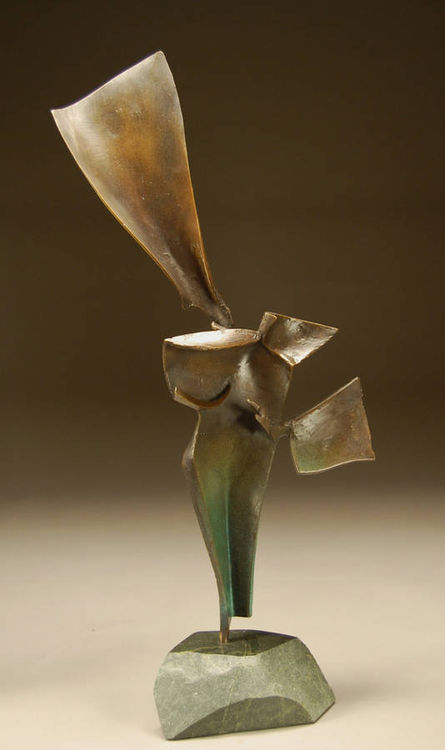 Standard Bearer by Robert Pulley - search and link Sculpture with SculptSite.com