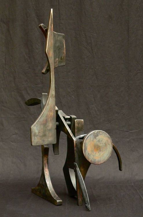 Hammerhead Apparatus  by Mark Dickson - search and link Sculpture with SculptSite.com