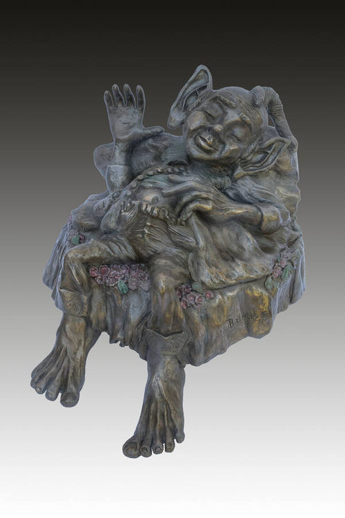 PUDDYN  by Dorienne Carmel - search and link Sculpture with SculptSite.com