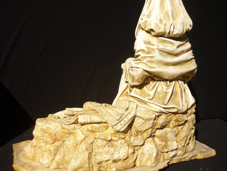 Monaco by Elena Karamushka - search and link Sculpture with SculptSite.com