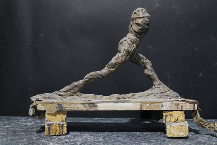 Anatomy of a runner by Bojan Grujic - search and link Sculpture with SculptSite.com