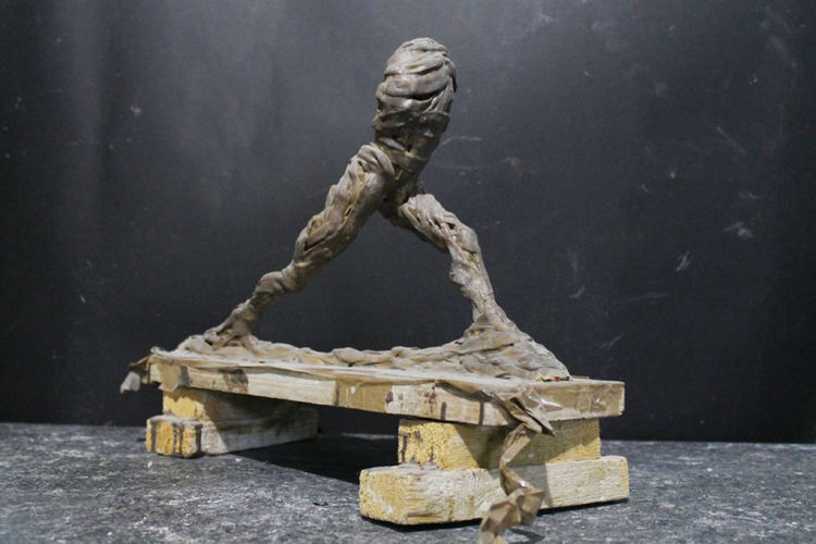 Anatomy of a runner by Bojan Grujic - search and link Sculpture with SculptSite.com
