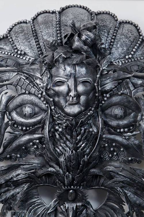 Mask of Winter Queen by Arman Hostikyan - search and link Sculpture with SculptSite.com