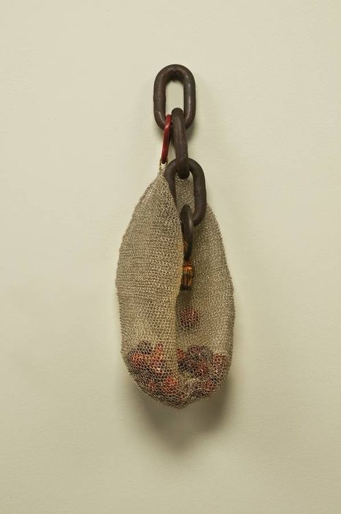 Sack or Pod? by Leslie Pontz - search and link Sculpture with SculptSite.com